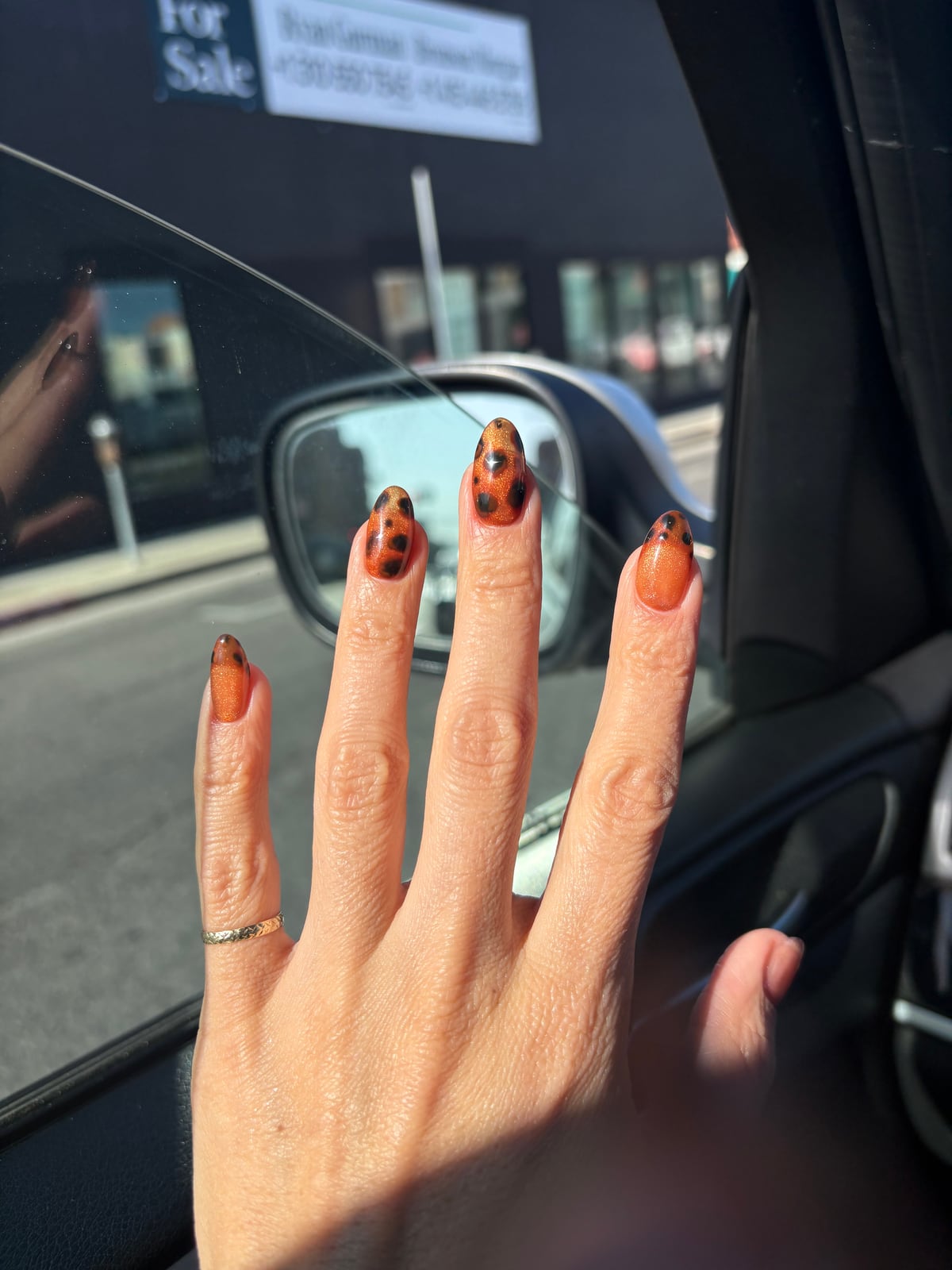 Copper nail art and waxing services in Los Angeles