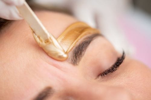Eyebrow waxing service in Los Angeles